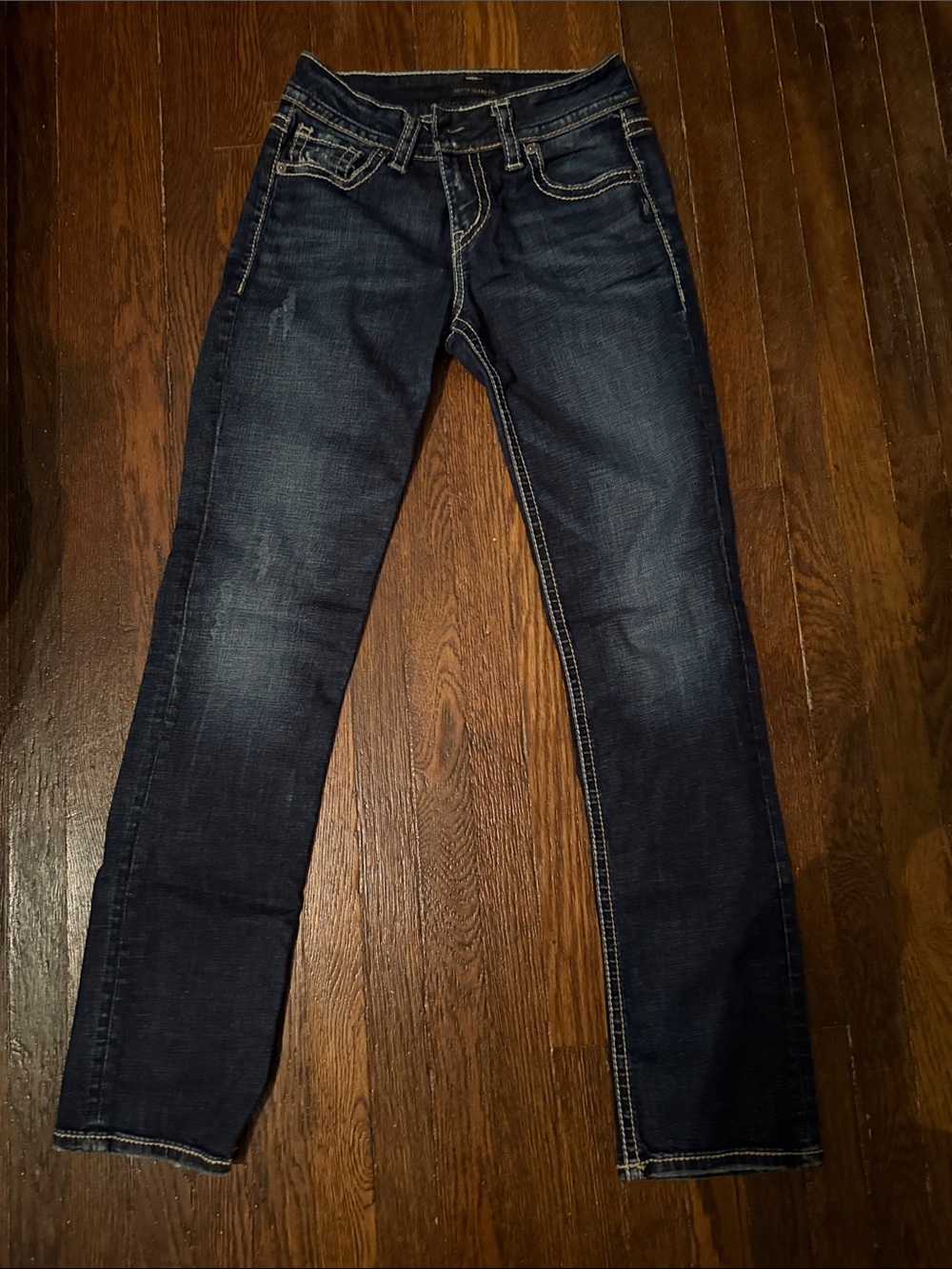 Suki Mid Rise Straight Leg Jean